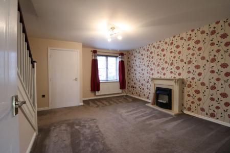 3 bedroom Semi-detached house to let in Stane Drive, Lincoln, LN4