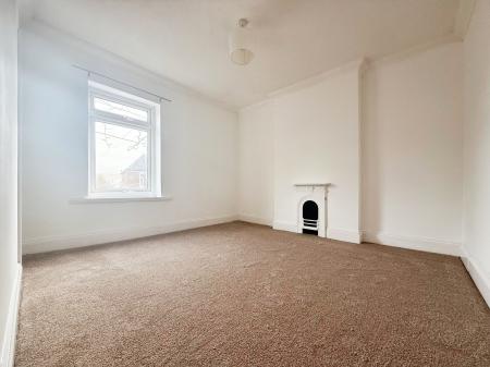 3 bedroom Semi-detached house to let in Station Road, Bardney, LN3