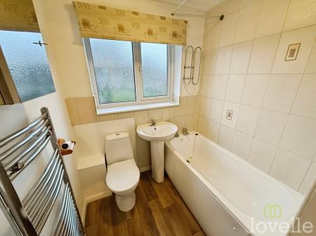 2 bedroom Terraced House to let in Lisburn Close, Lincoln, LN5