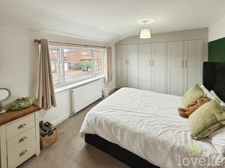 2 bedroom Semi-detached house for sale in Rowan Road, North Hykeham, LN6