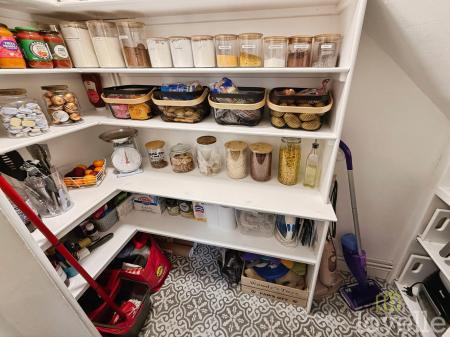 2 bedroom Semi-detached house for sale in Rowan Road, North Hykeham, LN6