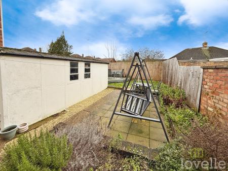 2 bedroom Semi-detached house for sale in Rowan Road, North Hykeham, LN6