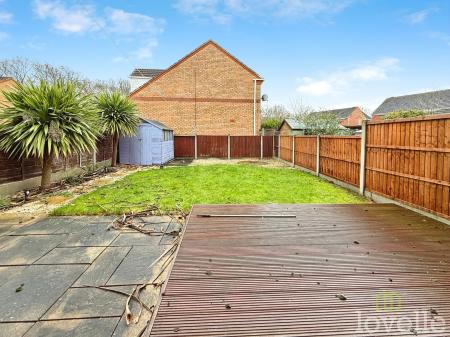 3 bedroom Semi-detached house for sale in Briar Close, South Hykeham, LN6