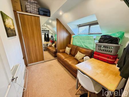 3 bedroom Flat for sale in Parkview Apartments, North Hykeham, LN6