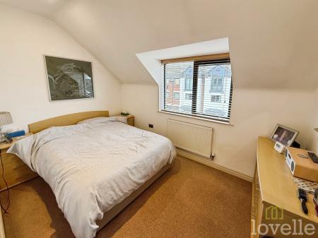 3 bedroom Flat for sale in Parkview Apartments, North Hykeham, LN6