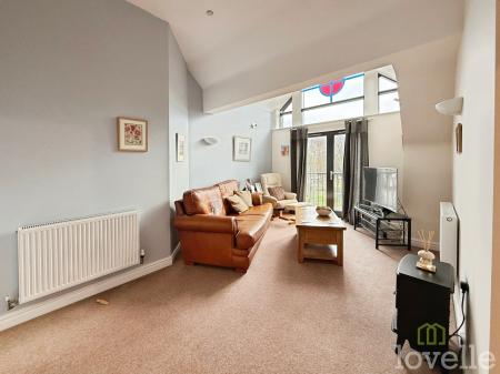 3 bedroom Flat for sale in Parkview Apartments, North Hykeham, LN6