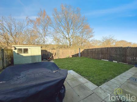 5 bedroom Detached house for sale in Furnace Close, North Hykeham, LN6