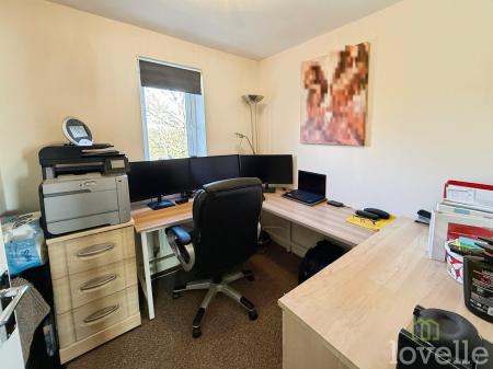 5 bedroom Detached house for sale in Furnace Close, North Hykeham, LN6