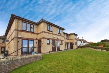 2 bedroom Flat for sale in 38 Seacroft Esplanade, Skegness, PE25