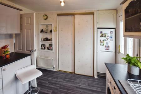 2 bedroom Park home for sale in Beacon Park Home Village, Skegness, PE25