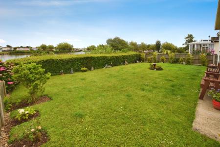 2 bedroom Park home for sale in Beacon Park Home Village, Skegness, PE25