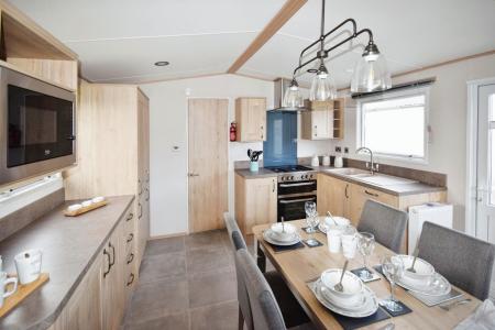 2 bedroom Caravan for sale in Cedar Lakes, Southview Leisure Park, Skegness, PE25