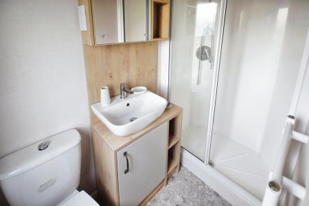 2 bedroom Caravan for sale in Cedar Lakes, Southview Leisure Park, Skegness, PE25