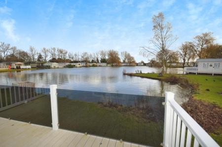 2 bedroom Caravan for sale in Cedar Lakes, Southview Leisure Park, Skegness, PE25