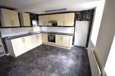4 bedroom End of terrace house for sale in Church Street, Burgh Le Marsh, PE24