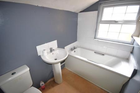 4 bedroom End of terrace house for sale in Church Street, Burgh Le Marsh, PE24