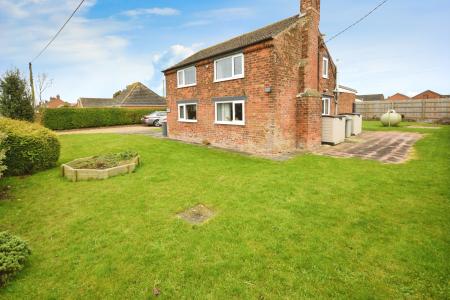 3 bedroom Detached house for sale in Croft lane, Croft, PE24