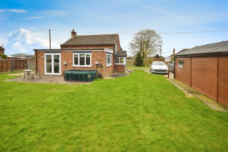 3 bedroom Detached house for sale in Croft lane, Croft, PE24