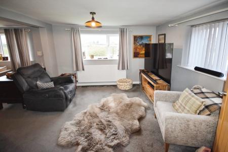 3 bedroom Detached house for sale in Croft lane, Croft, PE24
