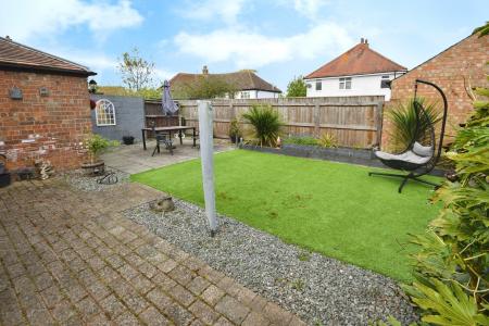 4 bedroom Semi-detached house for sale in Derby Avenue, Skegness, PE25