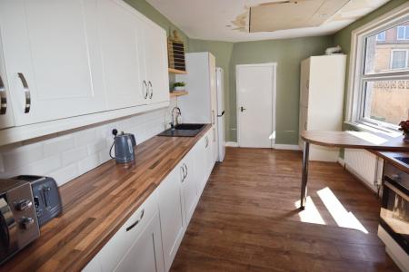 5 bedroom Semi-detached house for sale in Drummond Road, Skegness, PE25