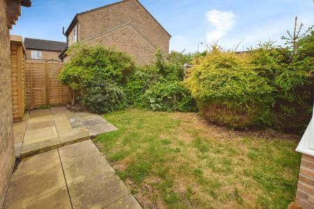 4 bedroom Semi-detached house for sale in Eden Close, Skegness, PE25