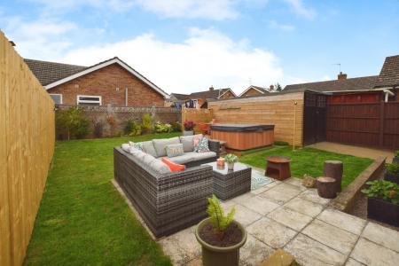 2 bedroom Detached bungalow for sale in Elm Crescent, Burgh Le Marsh, PE24