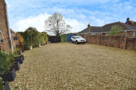 3 bedroom Detached house for sale in Gunby Road, Orby, PE24