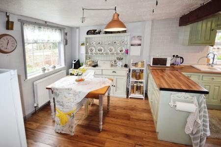 3 bedroom Detached house for sale in Gunby Road, Orby, PE24