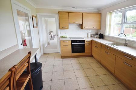 4 bedroom Bungalow for sale in Hides Close, Ingoldmells, PE25