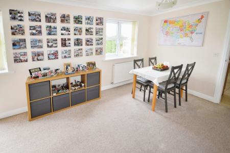 4 bedroom Bungalow for sale in Hides Close, Ingoldmells, PE25