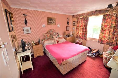 3 bedroom Detached house for sale in Hill Top, Hall Lane, Burgh Le Marsh, PE24
