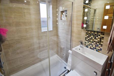 3 bedroom Detached bungalow for sale in Jonathan Drive, Winthorpe, PE25