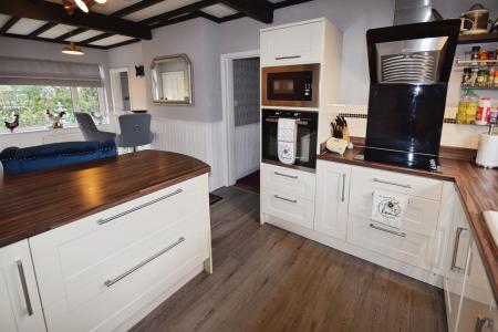 2 bedroom Detached bungalow for sale in Landseer Avenue, Chapel St Leonards, PE24