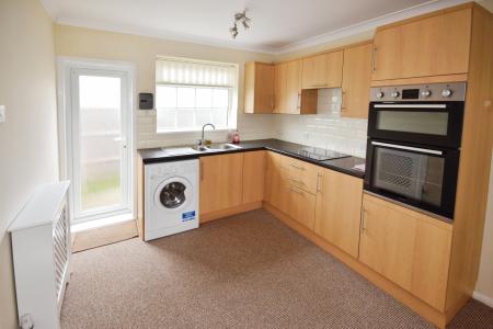 2 bedroom Terraced bungalow for sale in Langton Court, Skegness, PE25