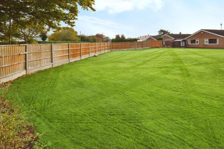 2 bedroom Detached bungalow for sale in Mayfield Grove, Skegness, PE25