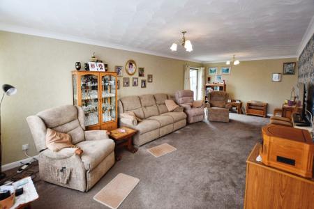 2 bedroom Detached bungalow for sale in Mayfield Grove, Skegness, PE25