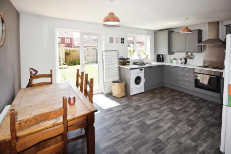 3 bedroom End of terrace house for sale in Normanby Road, Skegness, PE25