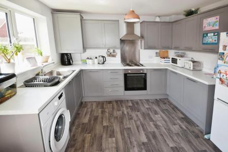 3 bedroom End of terrace house for sale in Normanby Road, Skegness, PE25