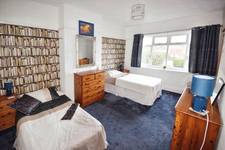 2 bedroom Maisonette for sale in Sandbeck Avenue, Skegness, PE25