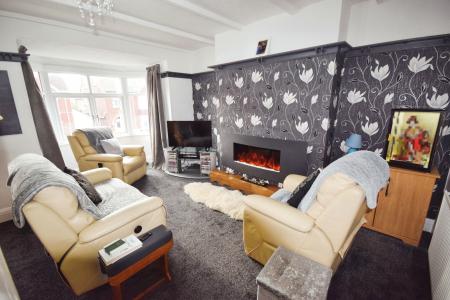 2 bedroom Maisonette for sale in Sandbeck Avenue, Skegness, PE25
