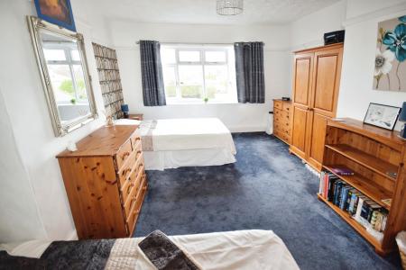 2 bedroom Maisonette for sale in Sandbeck Avenue, Skegness, PE25