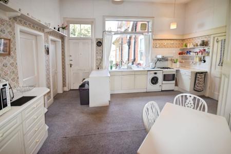 3 bedroom Character Property for sale in Sea Front Road, Skegness, PE25