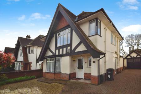 3 bedroom Detached house for sale in Sea View Road, Skegness, PE25