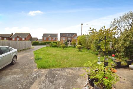 2 bedroom Detached bungalow for sale in Station Road, Burgh Le Marsh, PE24
