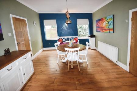 3 bedroom Detached house for sale in Sunningdale Drive, Skegness, PE25