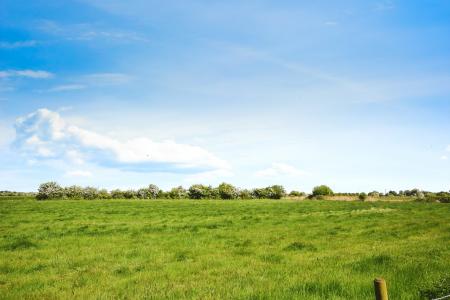 3 bedroom Detached bungalow for sale in Sycamore Close, Croft, PE24