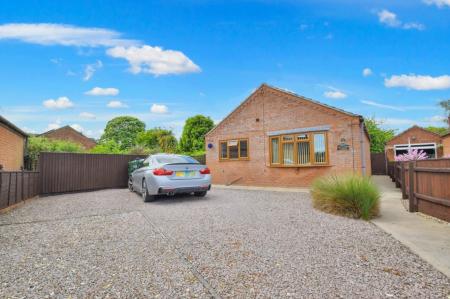 Sycamore Close, Croft, PE24