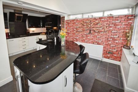 4 bedroom Detached house for sale in Burghley Road, Skegness, PE25
