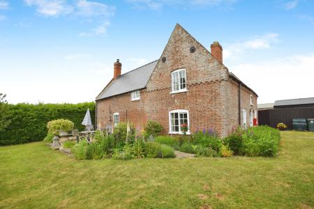 Lymn Bank, Thorpe St Peter, PE24